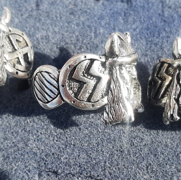 Viking Head Ring Shield Runes Biker - Picture 2 of 3
